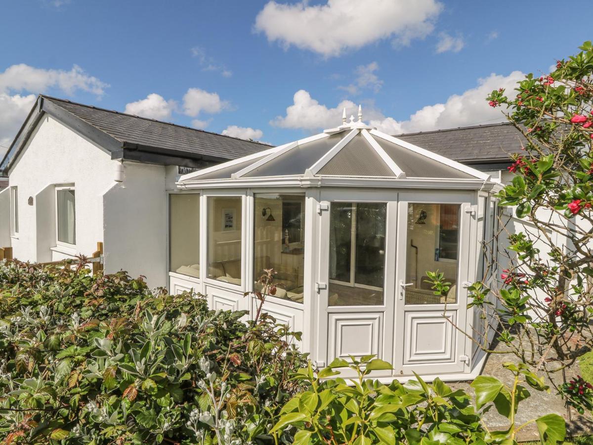 Holiday home Maes Y Coed