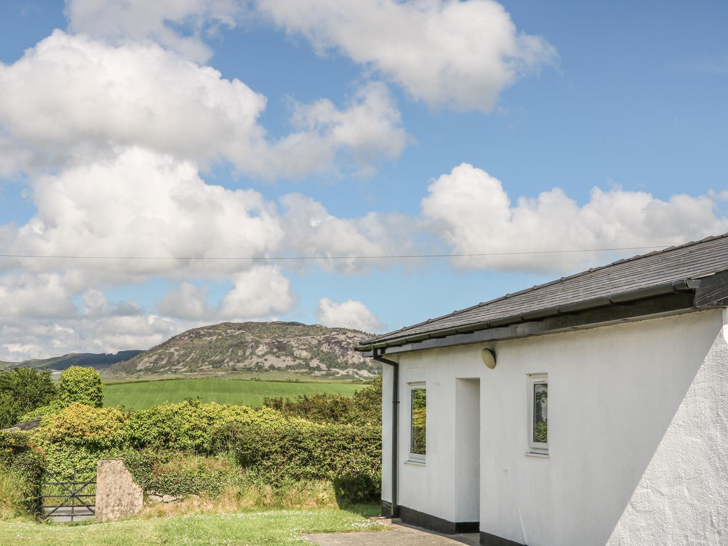 Maes Y Coed Holiday home